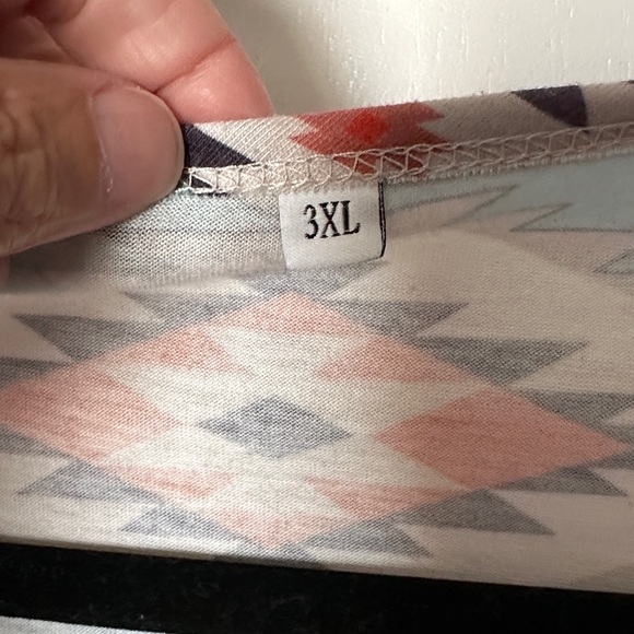 Aztec Patterned Women's Top - Multicolor - Picture 2 of 6